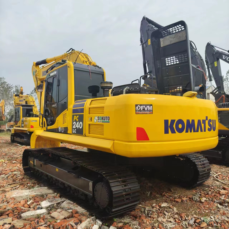 KOMATSU PC240LC - Lintekskavaator: pilt 2 KOMATSU PC240LC - Lintekskavaator: pilt 2