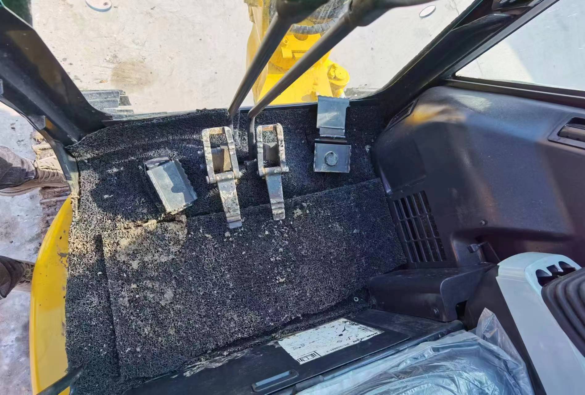Miniekskavaator KOMATSU PC35: pilt 9