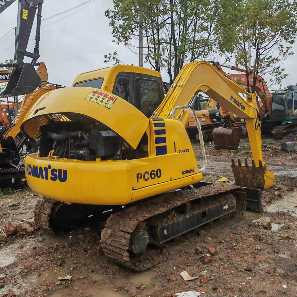 KOMATSU PC60-7 - Lintekskavaator: pilt 4 KOMATSU PC60-7 - Lintekskavaator: pilt 4