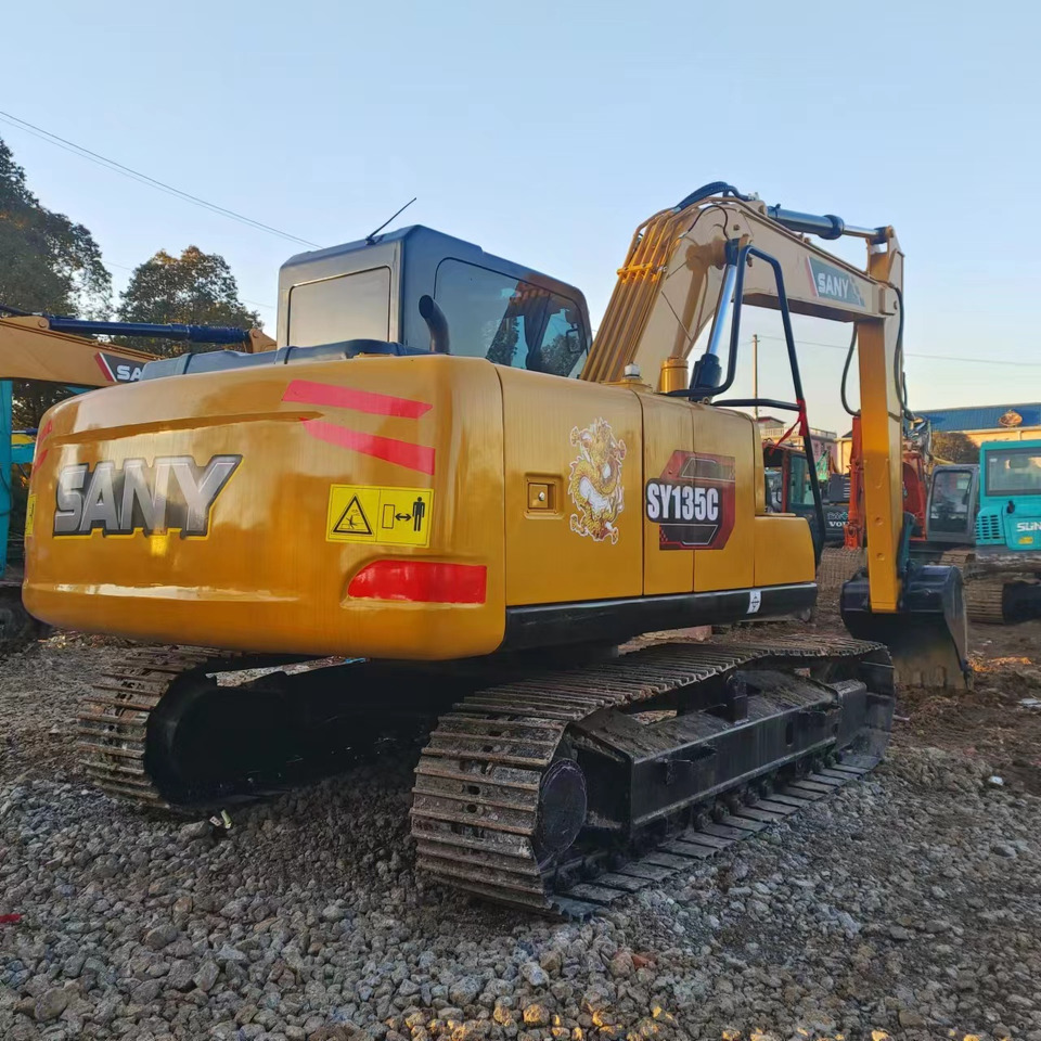SANY SY135 - Lintekskavaator: pilt 3 SANY SY135 - Lintekskavaator: pilt 3