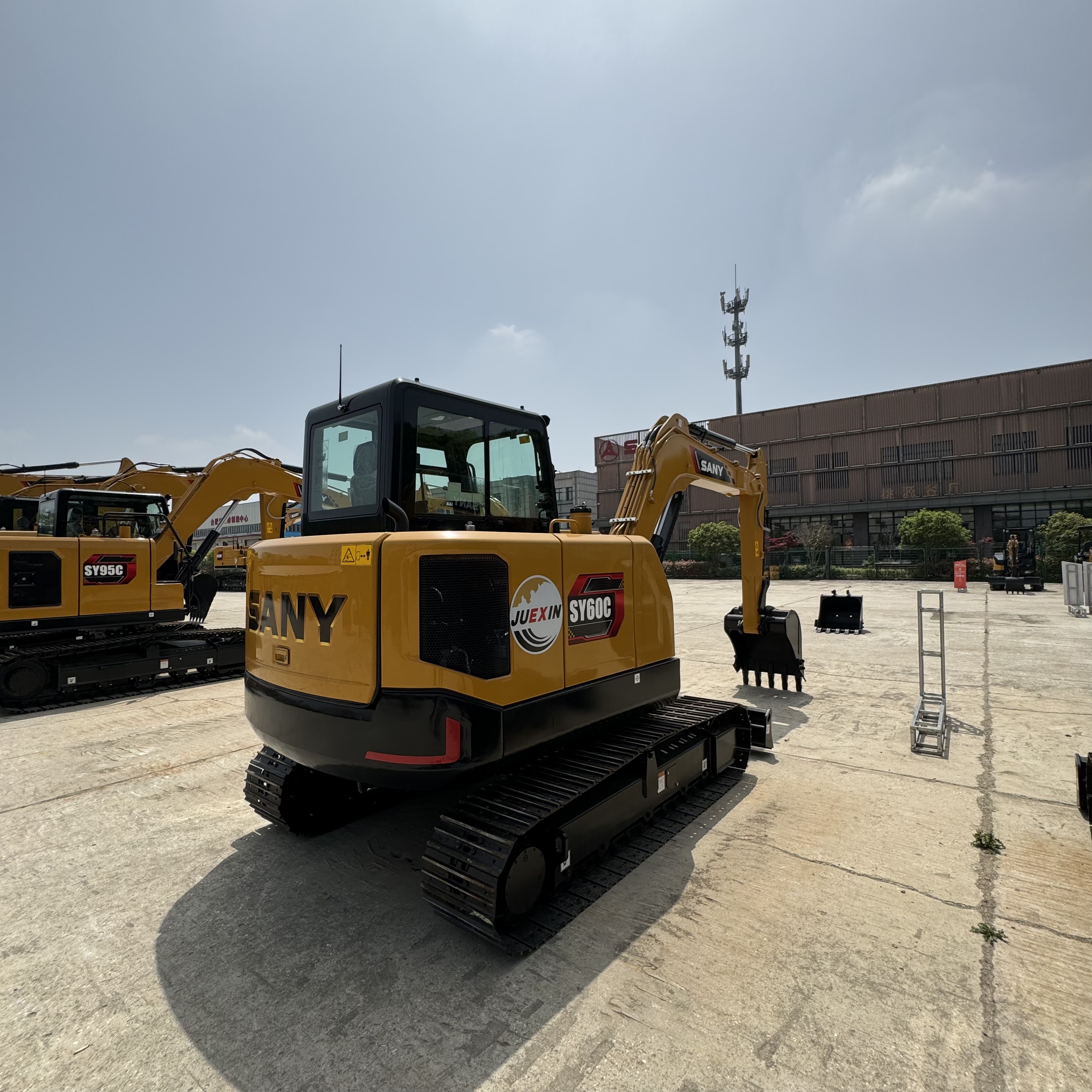 SANY SY60C - Lintekskavaator: pilt 2 SANY SY60C - Lintekskavaator: pilt 2