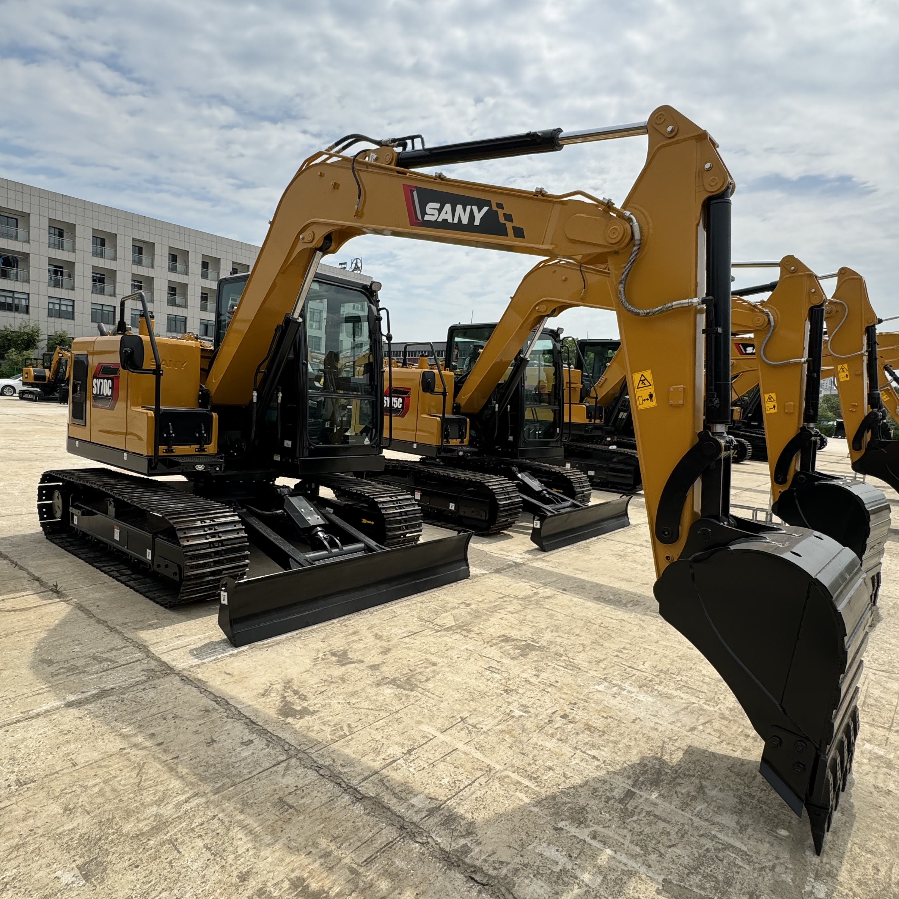 SANY SY70C - Lintekskavaator: pilt 3 SANY SY70C - Lintekskavaator: pilt 3