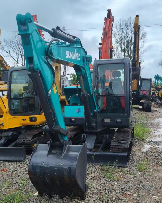 SUNWARD SWE 60E - Miniekskavaator: pilt 4 SUNWARD SWE 60E - Miniekskavaator: pilt 4
