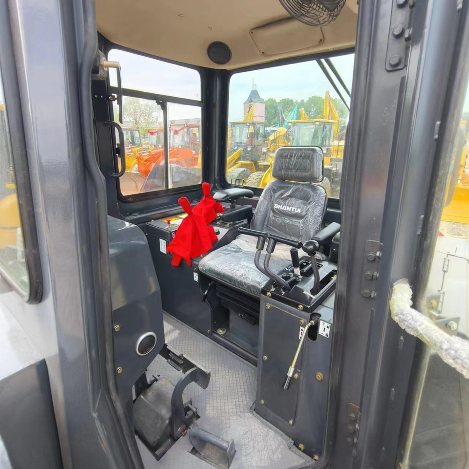 Buldooser Shantui SD22: pilt 11