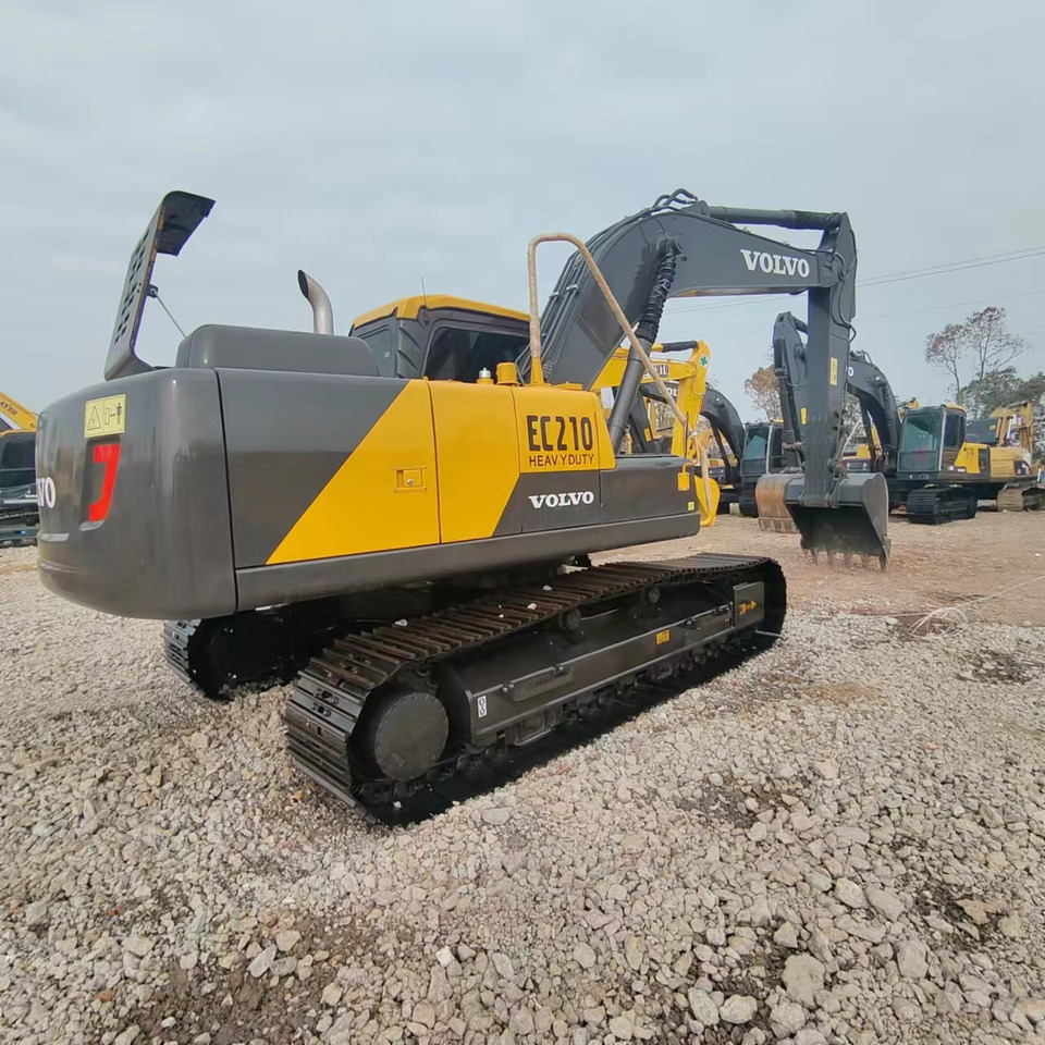 VOLVO EC210 - Lintekskavaator: pilt 1 VOLVO EC210 - Lintekskavaator: pilt 1