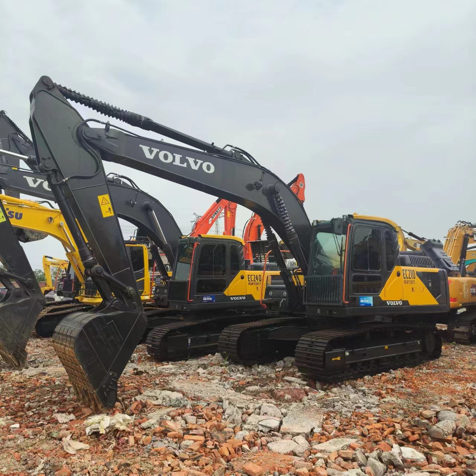 VOLVO EC210 - Lintekskavaator: pilt 2 VOLVO EC210 - Lintekskavaator: pilt 2