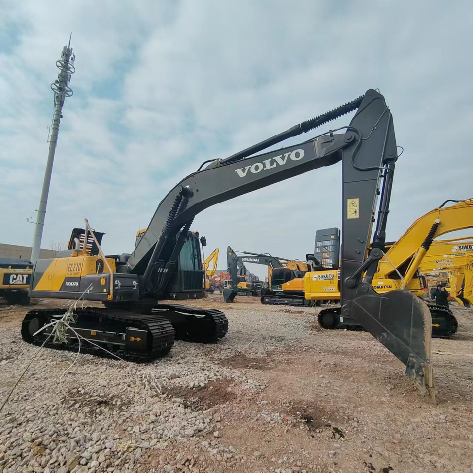 VOLVO EC210 - Lintekskavaator: pilt 4 VOLVO EC210 - Lintekskavaator: pilt 4