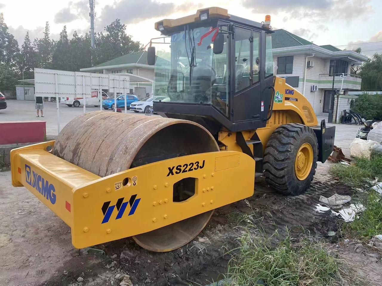 XCMG XS223J - Tihendaja: pilt 4 XCMG XS223J - Tihendaja: pilt 4