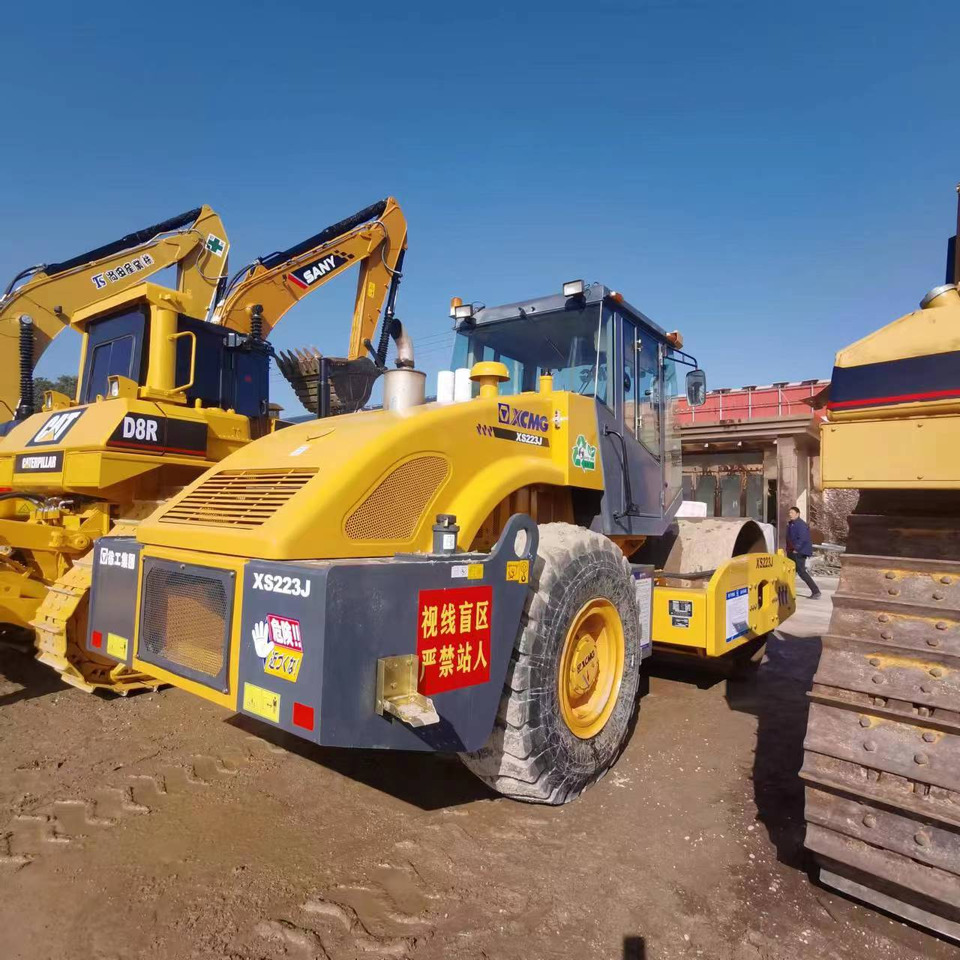 XCMG XS223J - Tihendaja: pilt 2 XCMG XS223J - Tihendaja: pilt 2