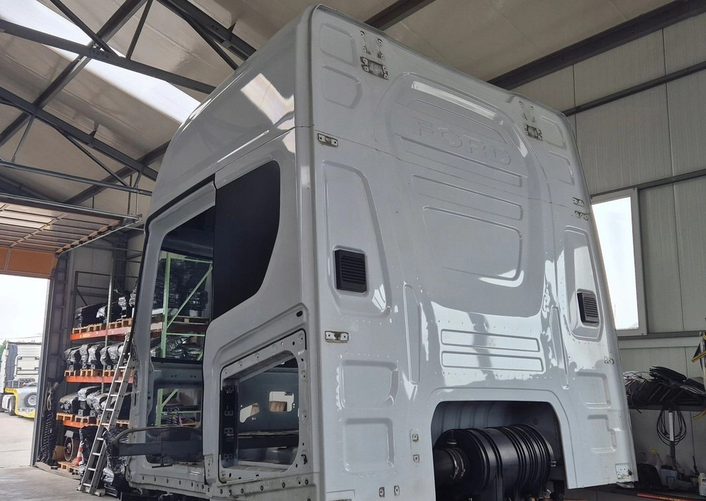 FORD GOŁA SZKIELET KABINY FORD F-MAX 500 TRUCKS EURO 6 - Kabiin - Veoauto: pilt 4 FORD GOŁA SZKIELET KABINY FORD F-MAX 500 TRUCKS EURO 6 - Kabiin - Veoauto: pilt 4
