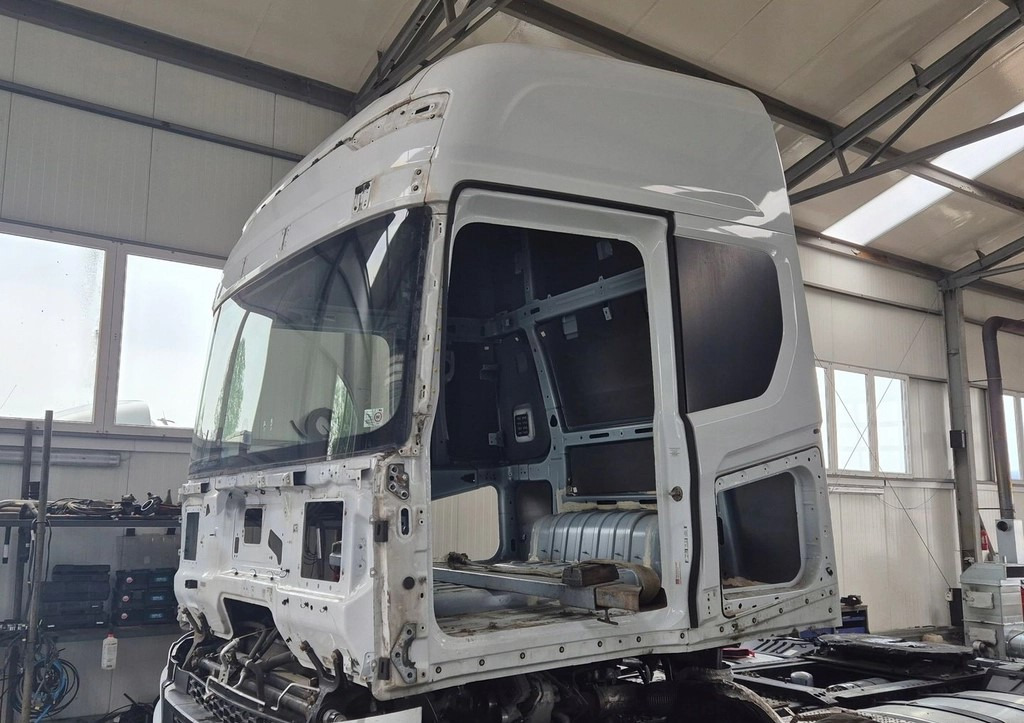 FORD GOŁA SZKIELET KABINY FORD F-MAX 500 TRUCKS EURO 6 - Kabiin - Veoauto: pilt 3 FORD GOŁA SZKIELET KABINY FORD F-MAX 500 TRUCKS EURO 6 - Kabiin - Veoauto: pilt 3