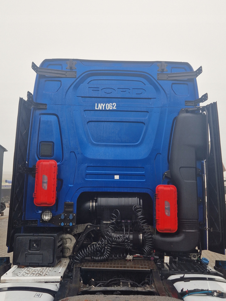 FORD KABINA KOMPLETNA FORD F-MAX 500 EURO 6 - Kabiin - Veoauto: pilt 4 FORD KABINA KOMPLETNA FORD F-MAX 500 EURO 6 - Kabiin - Veoauto: pilt 4