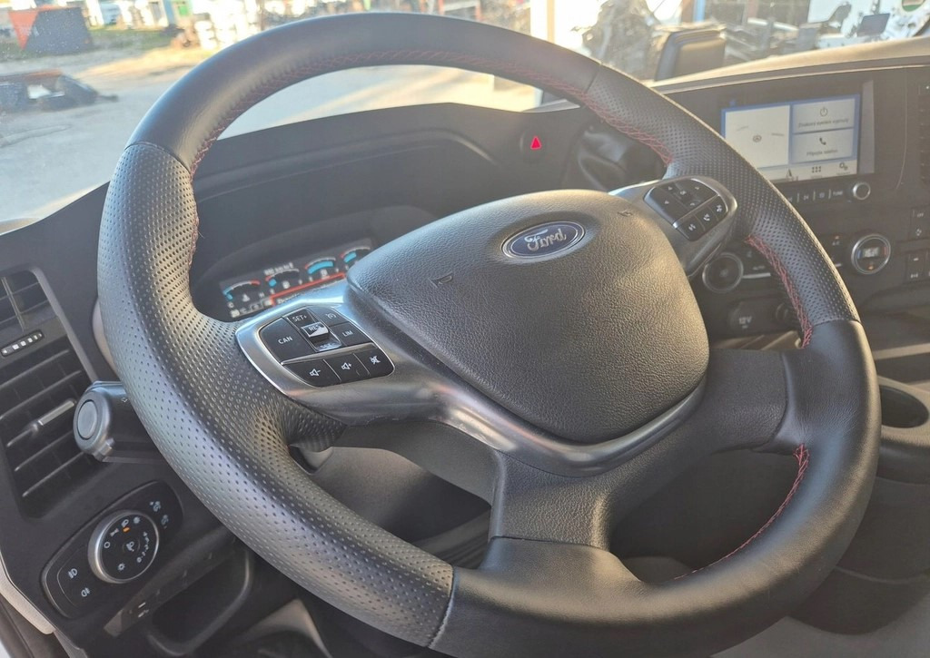 FORD KIEROWNICA WIELOFUNKCYJNA FORD F-MAX TRUCKS 500 - Rool - Veoauto: pilt 3 FORD KIEROWNICA WIELOFUNKCYJNA FORD F-MAX TRUCKS 500 - Rool - Veoauto: pilt 3
