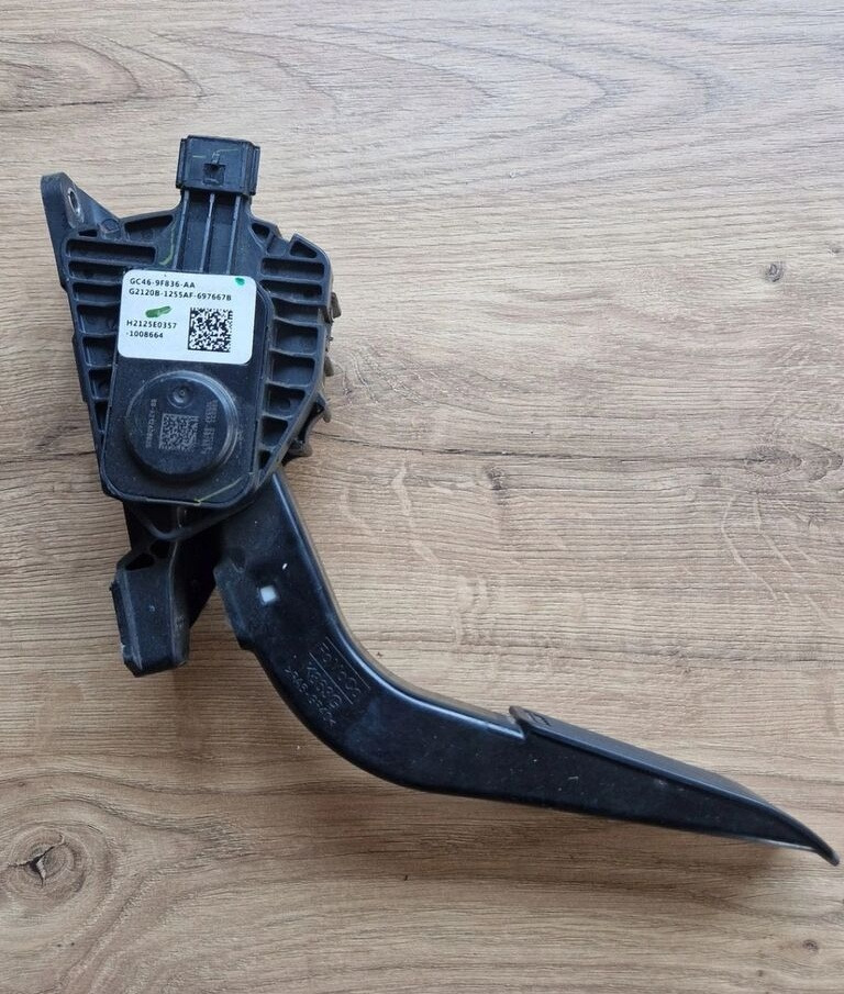 FORD PEDAŁ GAZU POTENCJOMETR FORD F-MAX CARGO EURO 6 - Pedaal - Veoauto: pilt 1 FORD PEDAŁ GAZU POTENCJOMETR FORD F-MAX CARGO EURO 6 - Pedaal - Veoauto: pilt 1