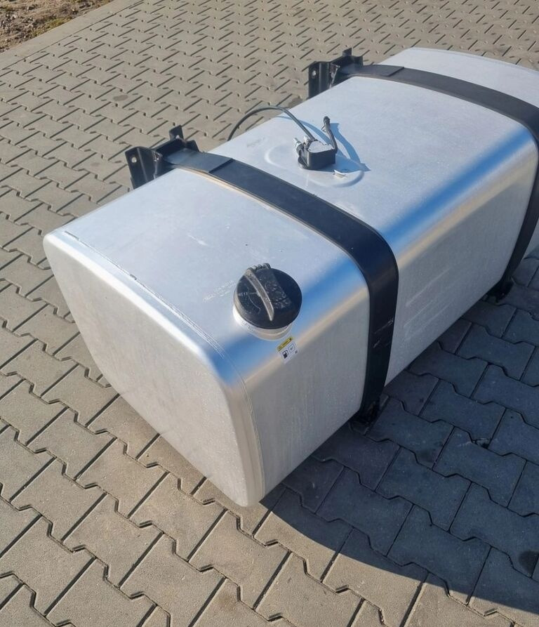 Ford F-MAX CARGO GC46 Ford F-MAX CARGO - Kütusepaak - Veoauto: pilt 3 Ford F-MAX CARGO GC46 Ford F-MAX CARGO - Kütusepaak - Veoauto: pilt 3