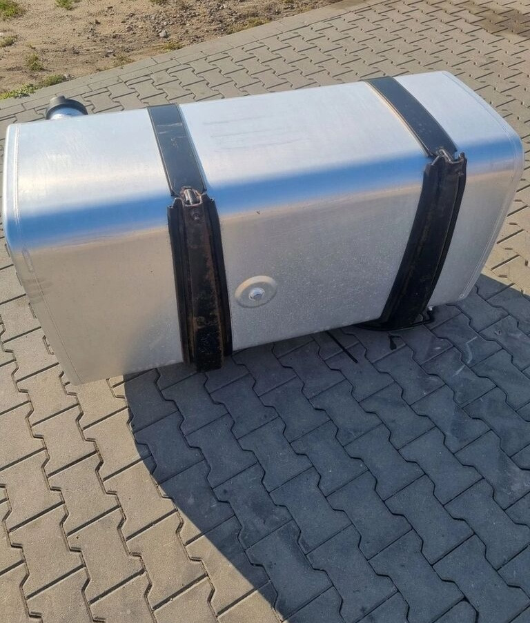 Ford F-MAX CARGO GC46 Ford F-MAX CARGO - Kütusepaak - Veoauto: pilt 4 Ford F-MAX CARGO GC46 Ford F-MAX CARGO - Kütusepaak - Veoauto: pilt 4