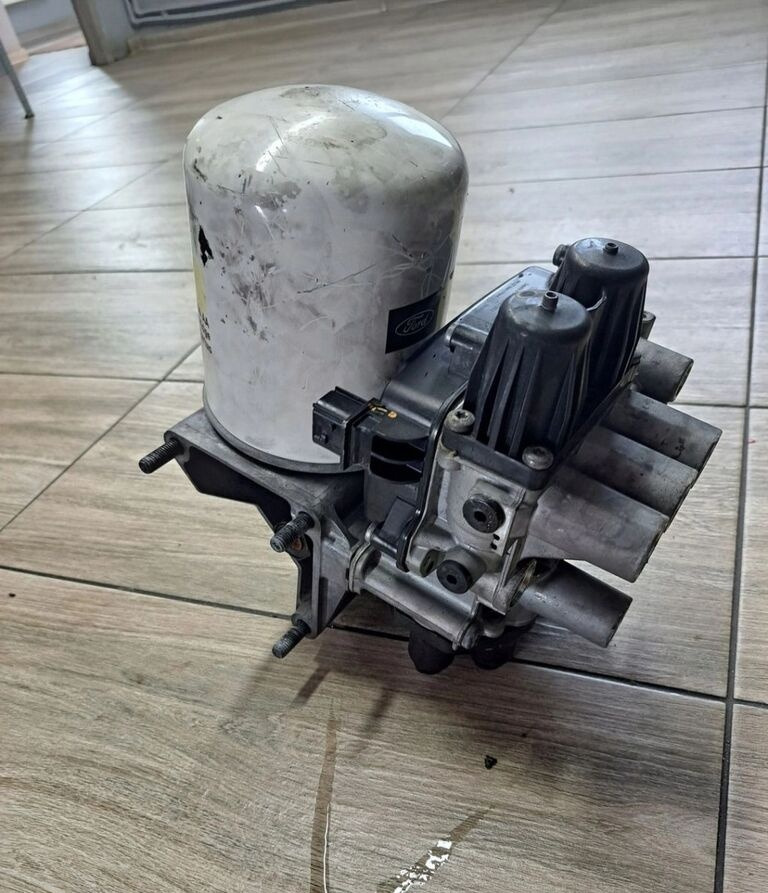 Ford OSUSZACZA ZAWÓR POWIETRZA WIELOZAWÓR F-MAX 500 CARGO EURO 6. JC46 Wabco - Piduriosad - Veoauto: pilt 4 Ford OSUSZACZA ZAWÓR POWIETRZA WIELOZAWÓR F-MAX 500 CARGO EURO 6. JC46 Wabco - Piduriosad - Veoauto: pilt 4