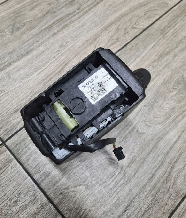 JOYSTICK ZMIANY BIEGÓW GAŁKA LEWAREK VOLVO FH 4 FM 4 FH 16 EURO 6 22647972 Volvo FH 4 FM 4 FH 16 EURO 6 22647972 Volvo VOLVO FH 4 FM 4 FH 16 EURO 6 22647972 - Käigukang - Veoauto: pilt 2 JOYSTICK ZMIANY BIEGÓW GAŁKA LEWAREK VOLVO FH 4 FM 4 FH 16 EURO 6 22647972 Volvo FH 4 FM 4 FH 16 EURO 6 22647972 Volvo VOLVO FH 4 FM 4 FH 16 EURO 6 22647972 - Käigukang - Veoauto: pilt 2