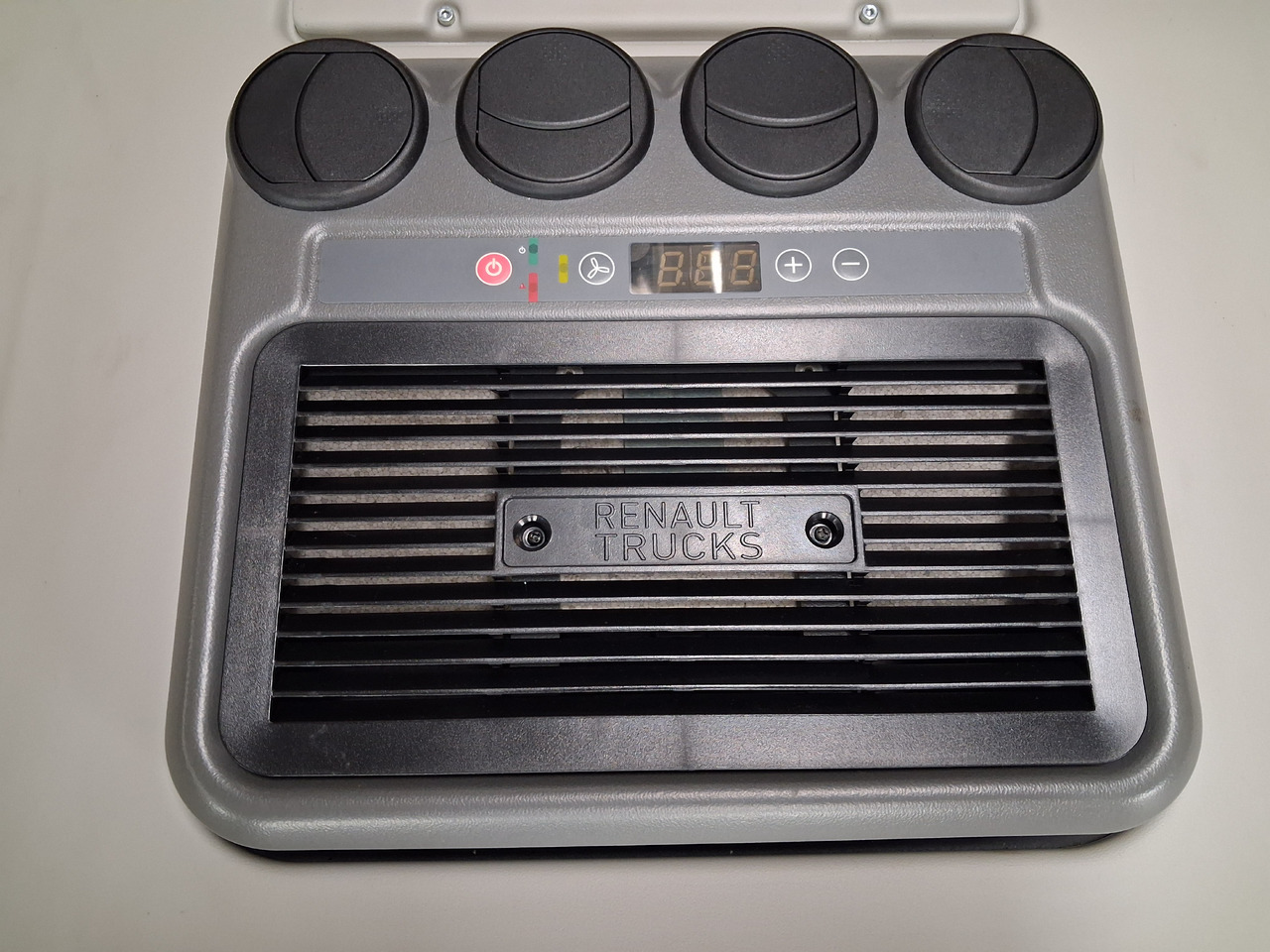 KLIMATYZACJA POSTOJOWA DOMETIC COOLAIR SP950T RENAULT GAMA T 24V - Soojendus/ Ventilatsioon - Veoauto: pilt 2 KLIMATYZACJA POSTOJOWA DOMETIC COOLAIR SP950T RENAULT GAMA T 24V - Soojendus/ Ventilatsioon - Veoauto: pilt 2