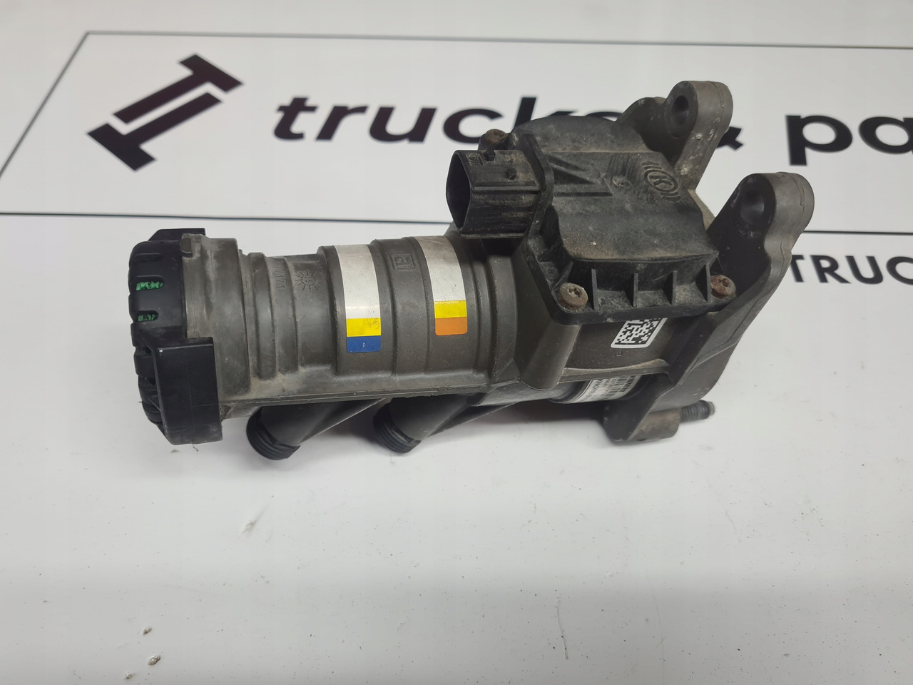 KNORR-BREMSE ZAWÓR GŁÓWNY POD PEDAŁ HAMULCA RENAULT GAMA T C K - Piduriklapp - Veoauto: pilt 2 KNORR-BREMSE ZAWÓR GŁÓWNY POD PEDAŁ HAMULCA RENAULT GAMA T C K - Piduriklapp - Veoauto: pilt 2