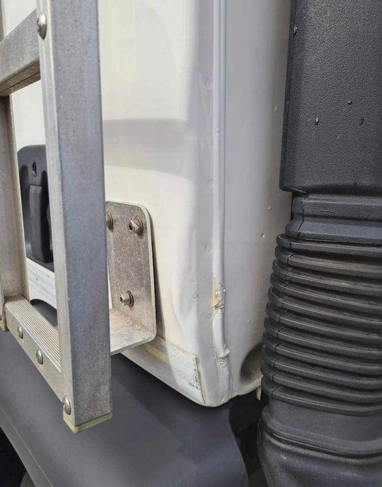 KOMPLETNA DZIENNA RENAULT GAMA D19 D EURO 6 - Kabiin: pilt 4 KOMPLETNA DZIENNA RENAULT GAMA D19 D EURO 6 - Kabiin: pilt 4