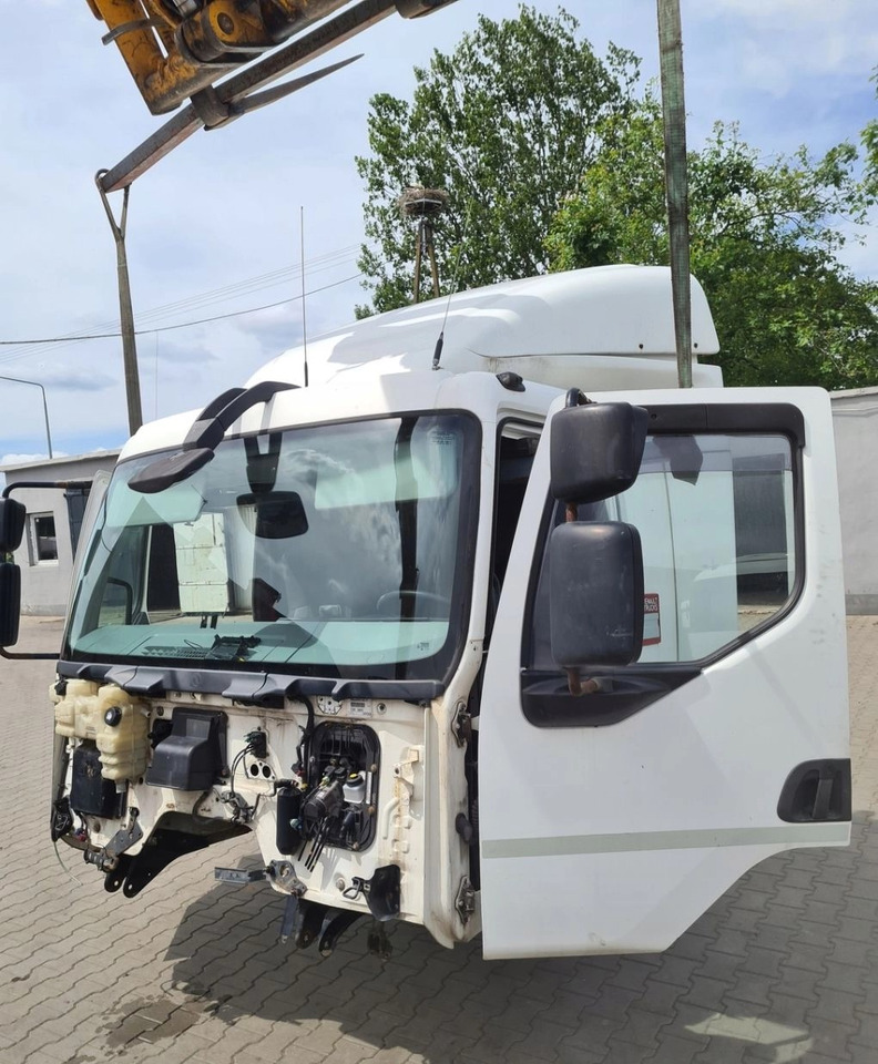 KOMPLETNA RENAULT GAMA D12 D EURO 6 NISKA - Kabiin: pilt 2 KOMPLETNA RENAULT GAMA D12 D EURO 6 NISKA - Kabiin: pilt 2