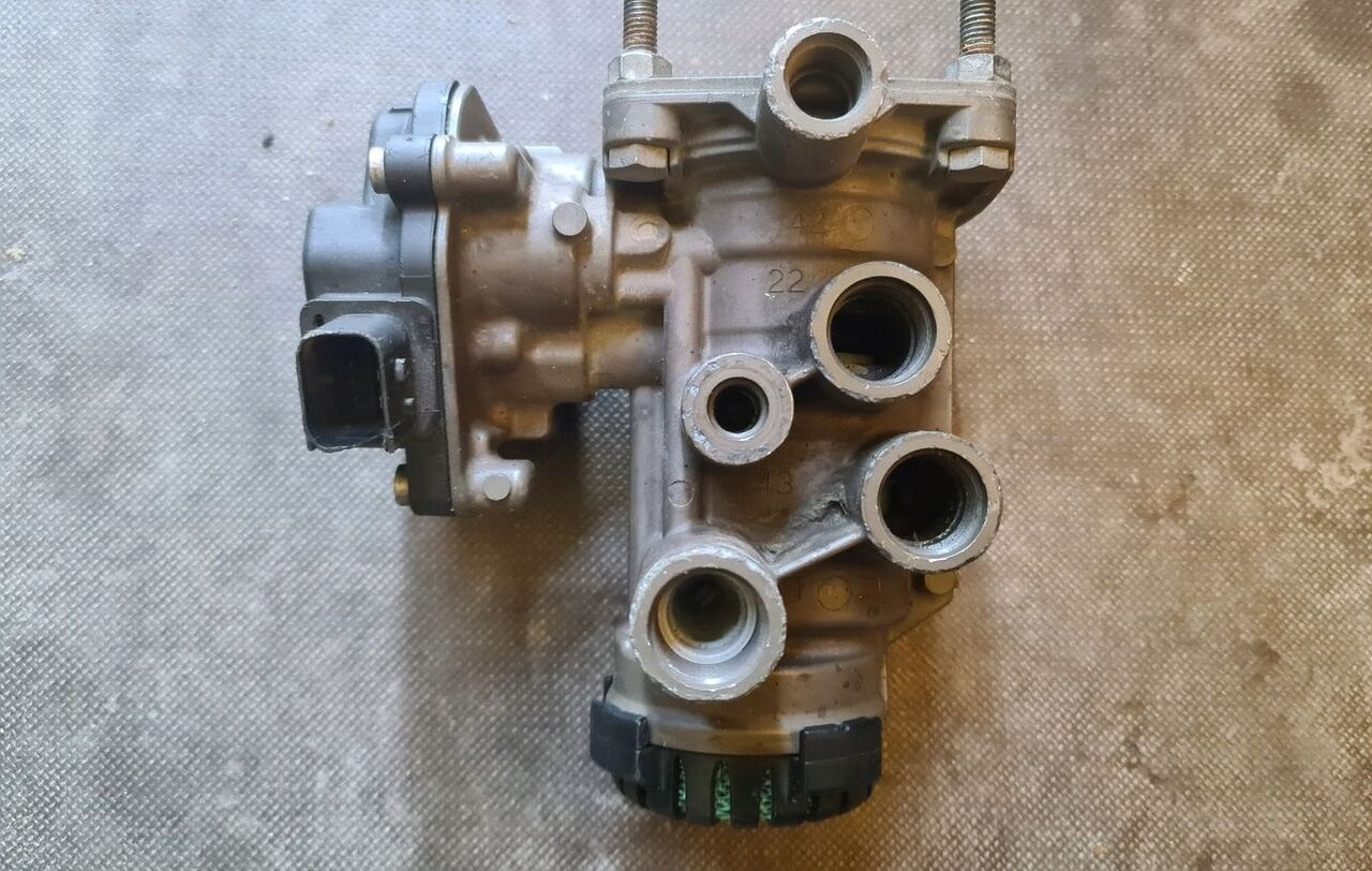 Knorr-Bremse Europa Renault Gama, Range T / Volvo FH, FM4 - Piduriklapp - Veoauto: pilt 2 Knorr-Bremse Europa Renault Gama, Range T / Volvo FH, FM4 - Piduriklapp - Veoauto: pilt 2