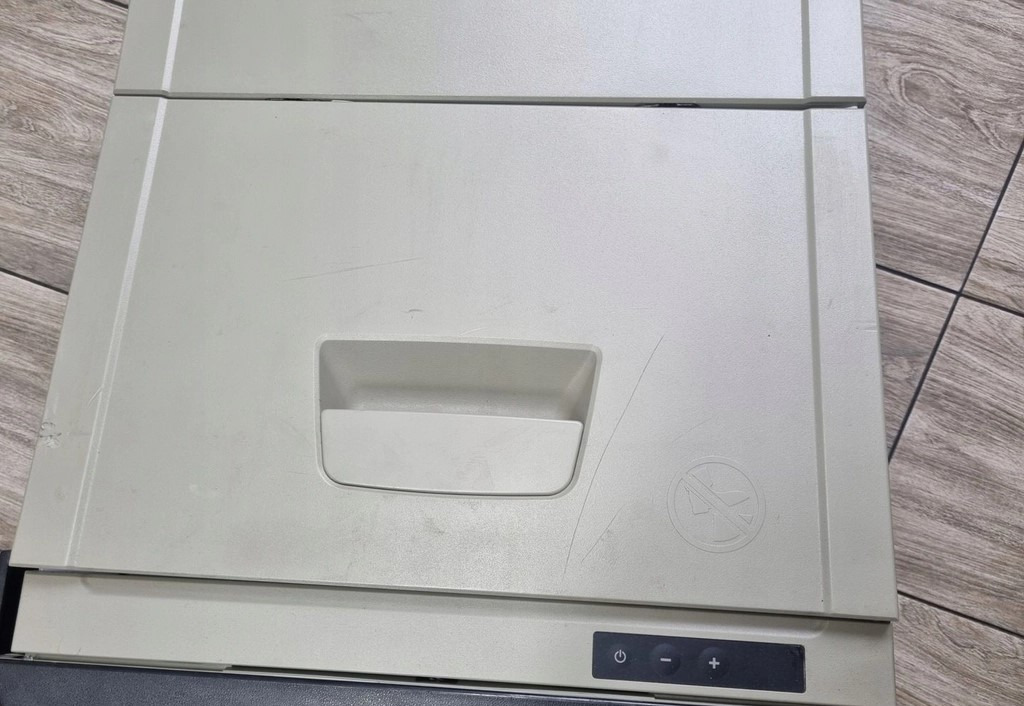 LODÓWKA CHŁODZIARKA VOLVO FH 4 FH 5 EURO 6 23538347 23538293 - Kabiin ja interjöör: pilt 5 LODÓWKA CHŁODZIARKA VOLVO FH 4 FH 5 EURO 6 23538347 23538293 - Kabiin ja interjöör: pilt 5