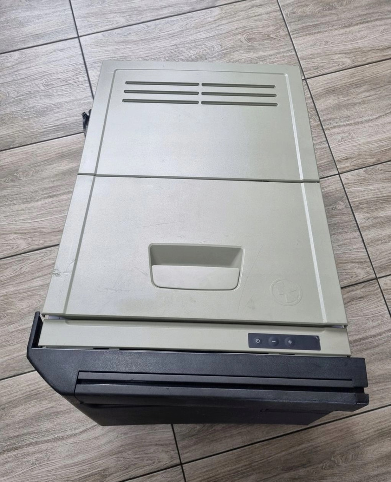 LODÓWKA CHŁODZIARKA VOLVO FH 4 FH 5 EURO 6 23538347 23538293 - Kabiin ja interjöör: pilt 3 LODÓWKA CHŁODZIARKA VOLVO FH 4 FH 5 EURO 6 23538347 23538293 - Kabiin ja interjöör: pilt 3