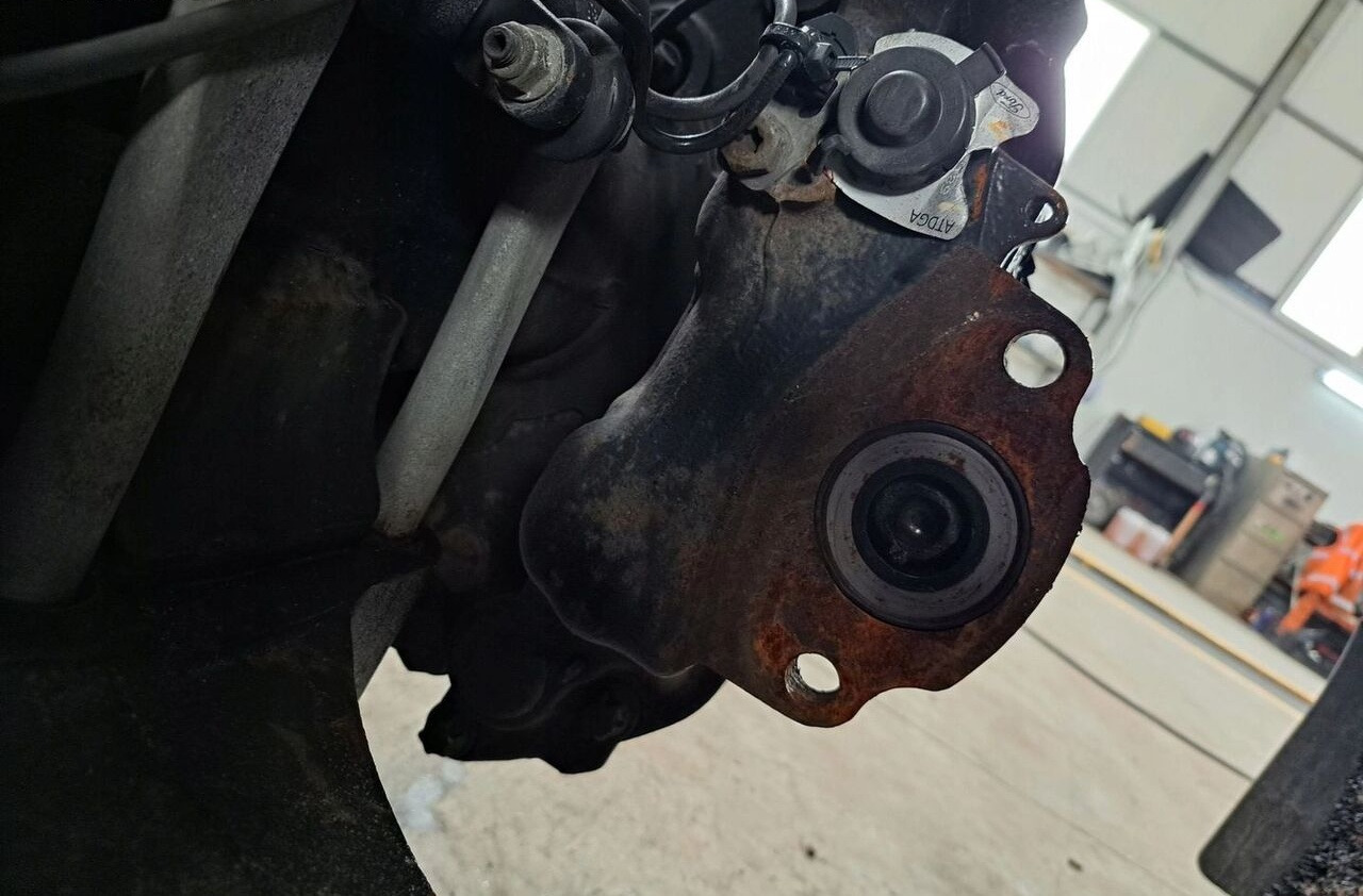 MERITOR ZACISK HAMULCOWY MERITOR PRAWY LUB LEWY TYŁ FORD F-MAX CARGO - Pidurirattad - Veoauto: pilt 2 MERITOR ZACISK HAMULCOWY MERITOR PRAWY LUB LEWY TYŁ FORD F-MAX CARGO - Pidurirattad - Veoauto: pilt 2