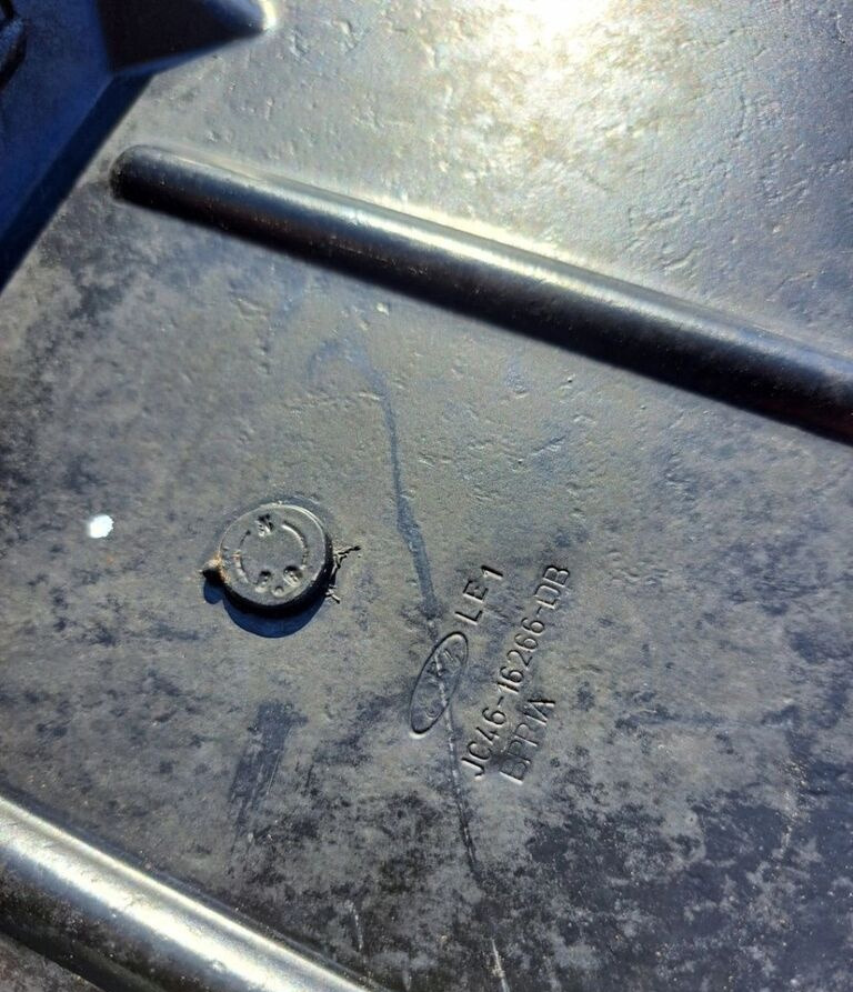 MOCOWANIE PRAWE BŁOTNIKA PODKABINOWEGO NADKOLA FORD F-MAX EURO 6 Ford F-MAX JC46 Ford F-MAX truck - Kabiin ja interjöör - Veoauto: pilt 2 MOCOWANIE PRAWE BŁOTNIKA PODKABINOWEGO NADKOLA FORD F-MAX EURO 6 Ford F-MAX JC46 Ford F-MAX truck - Kabiin ja interjöör - Veoauto: pilt 2