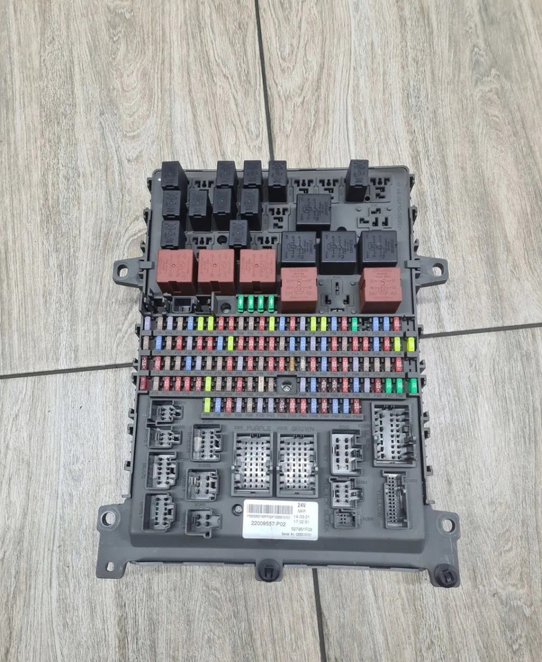 RENAULT TABLICA PŁYTA SKRZYNKA BEZPIECZNIKÓW RENAULT GAMA D WIDE VOLVO FE FL EURO 6 - Kaitse - Veoauto: pilt 1 RENAULT TABLICA PŁYTA SKRZYNKA BEZPIECZNIKÓW RENAULT GAMA D WIDE VOLVO FE FL EURO 6 - Kaitse - Veoauto: pilt 1