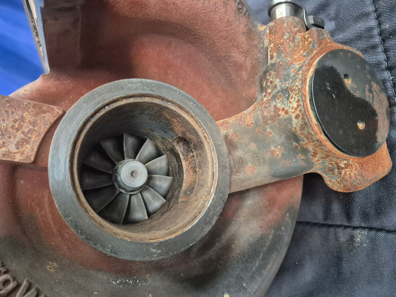 RENAULT TURBINA TURBOSPRĘŻARKA TURBO I-SAVE VOLVO FH 5 Renault T-Serie Evo DTI 13 - Turbo - Veoauto: pilt 5 RENAULT TURBINA TURBOSPRĘŻARKA TURBO I-SAVE VOLVO FH 5 Renault T-Serie Evo DTI 13 - Turbo - Veoauto: pilt 5