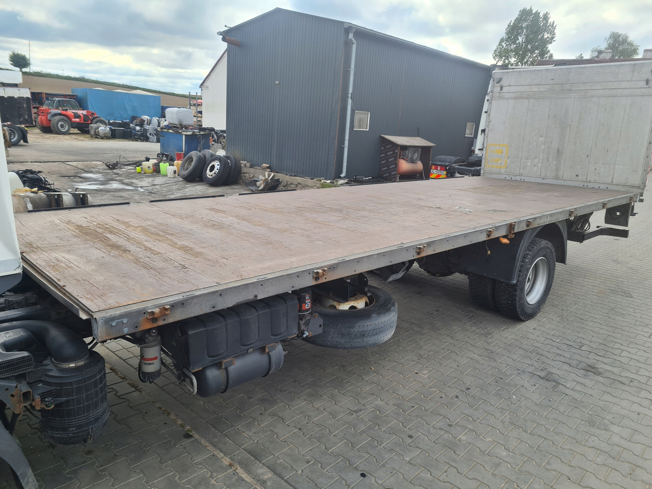 RENAULT ZABUDOWA PAKA PLATFORMA REGULOWANA PODRAMÓWKA 7.25x2.50 - Raam/ Konstruktsioon - Veoauto: pilt 1 RENAULT ZABUDOWA PAKA PLATFORMA REGULOWANA PODRAMÓWKA 7.25x2.50 - Raam/ Konstruktsioon - Veoauto: pilt 1