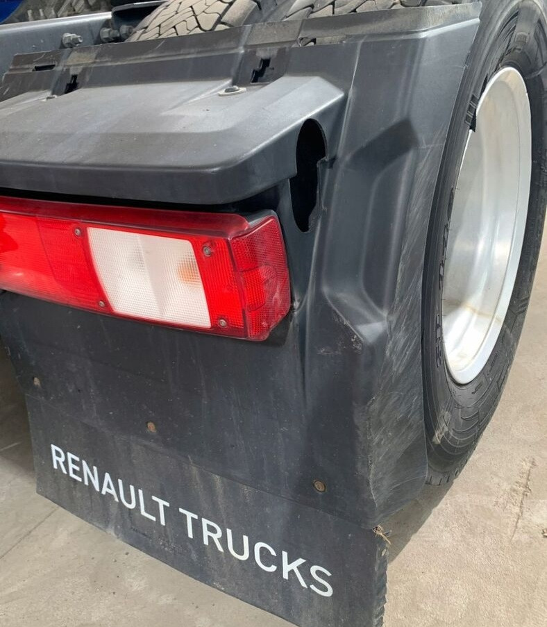 Renault BŁOTNIK PRAWY TYŁ KOMPLETNY RENAULT GAMA T C RANGE - Poritiib - Veoauto: pilt 1 Renault BŁOTNIK PRAWY TYŁ KOMPLETNY RENAULT GAMA T C RANGE - Poritiib - Veoauto: pilt 1