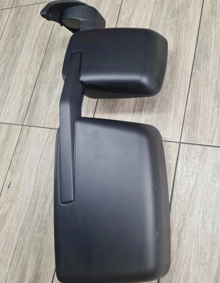 Renault GAMA T C K RANGE - Tahavaatepeegel: pilt 5 Renault GAMA T C K RANGE - Tahavaatepeegel: pilt 5