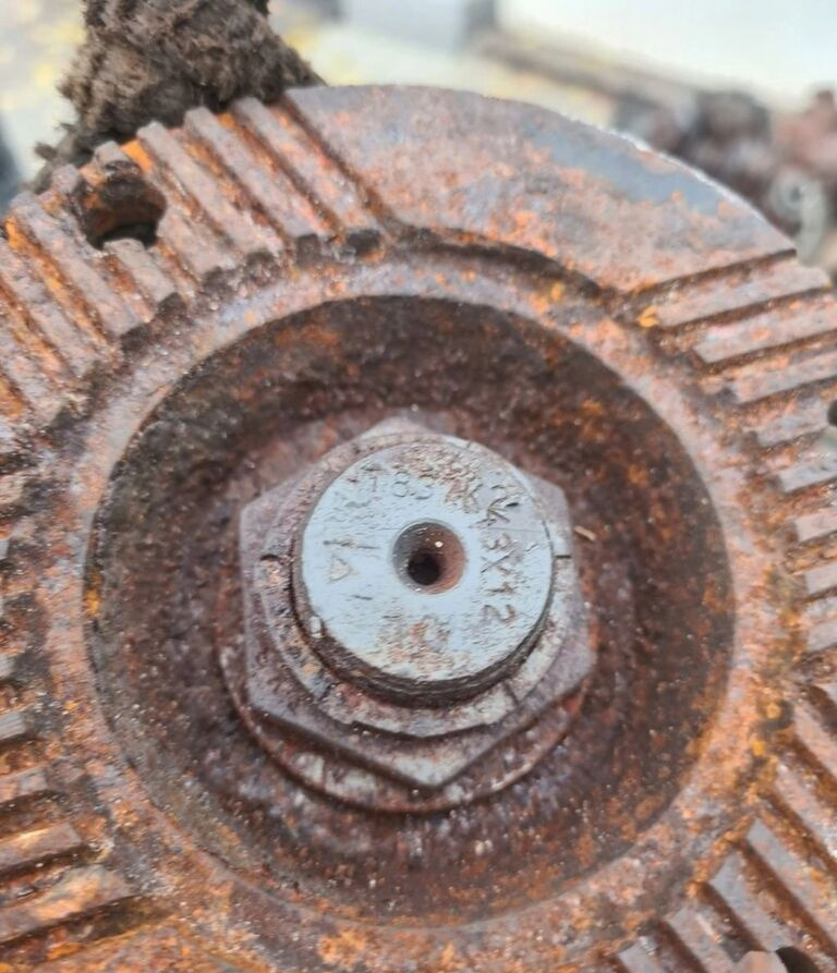Renault OE 43/12 Renault RENAULT MIDLUM DXI GAMA D VOLVO FL 3.58 17.5 - Diferentsiaalvarustus - Veoauto: pilt 3 Renault OE 43/12 Renault RENAULT MIDLUM DXI GAMA D VOLVO FL 3.58 17.5 - Diferentsiaalvarustus - Veoauto: pilt 3