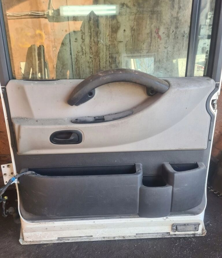 Renault PRAWE KOMPLETNE MAGNUM DXI 13 LIFT VEGA Renault RENAULT MAGNUM DXI 13 LIFT VEGA - Uks ja varuosad - Veoauto: pilt 2 Renault PRAWE KOMPLETNE MAGNUM DXI 13 LIFT VEGA Renault RENAULT MAGNUM DXI 13 LIFT VEGA - Uks ja varuosad - Veoauto: pilt 2