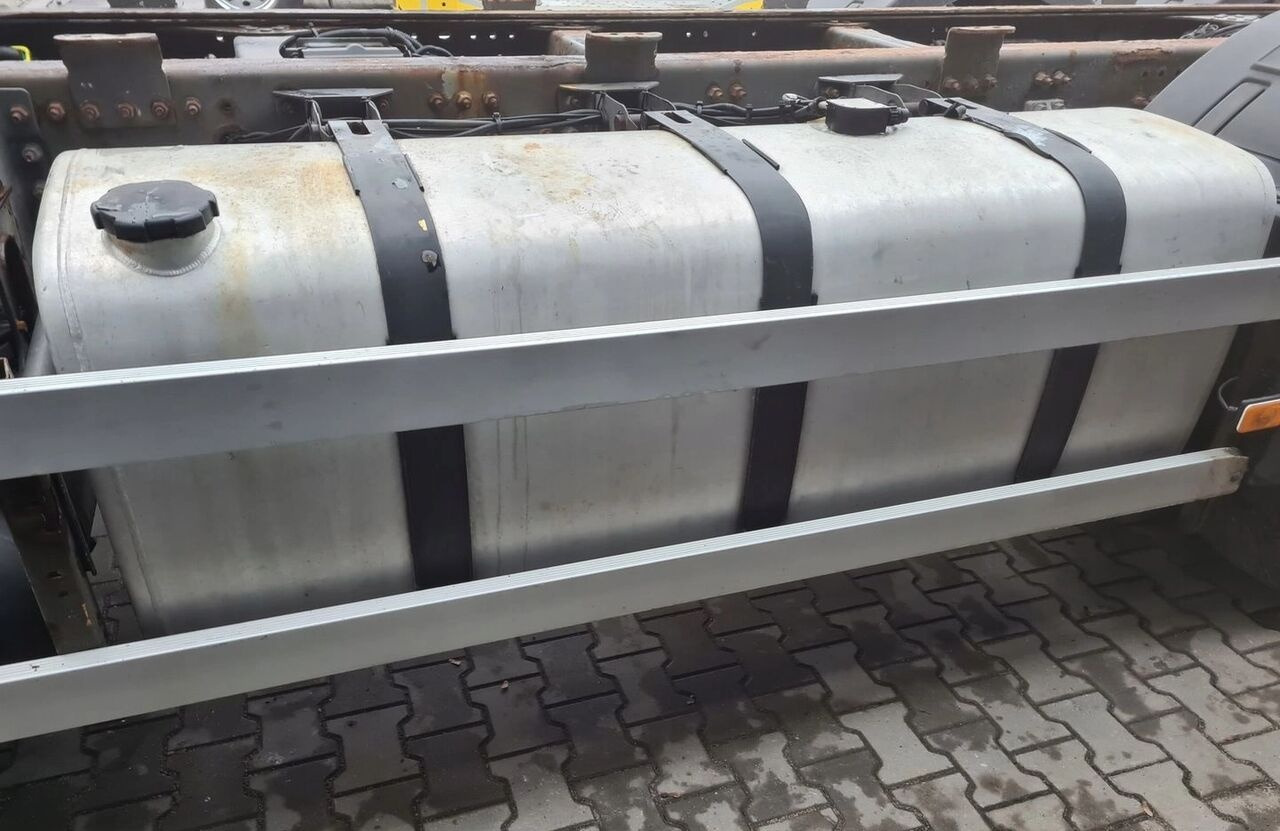 Renault PREMIUM MAGNUM DXI GAMA T VOLVO FH 13 4 180X70X70 1 Renault RENAULT PREMIUM MAGNUM DXI GAMA T VOLVO FH 13 4 - Kütusepaak - Veoauto: pilt 5 Renault PREMIUM MAGNUM DXI GAMA T VOLVO FH 13 4 180X70X70 1 Renault RENAULT PREMIUM MAGNUM DXI GAMA T VOLVO FH 13 4 - Kütusepaak - Veoauto: pilt 5