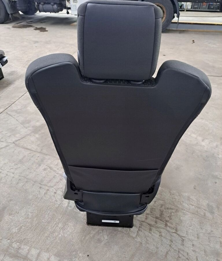 Renault SIEDZENIE KIEROWCY Renault RANGE GAMA T C K - Iste - Veoauto: pilt 5 Renault SIEDZENIE KIEROWCY Renault RANGE GAMA T C K - Iste - Veoauto: pilt 5