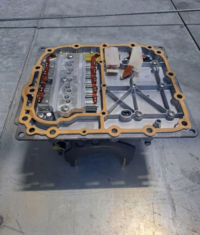 Renault SPRZEDAM WYBIERAK SKRZYNI BIEGÓW I SHIFT " F " AUTOMAT GAMA T RA WABCO 4 - Mootori juhtimisseade - Veoauto: pilt 1 Renault SPRZEDAM WYBIERAK SKRZYNI BIEGÓW I SHIFT " F " AUTOMAT GAMA T RA WABCO 4 - Mootori juhtimisseade - Veoauto: pilt 1