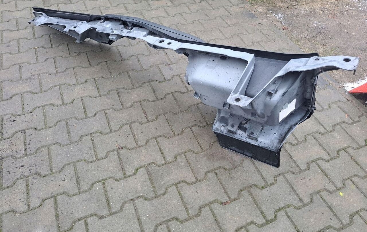 Renault STOPNICA GÓRNA STOPIEŃ LEWY RENAULT GAMA T RANGE - Asteraud - Veoauto: pilt 1 Renault STOPNICA GÓRNA STOPIEŃ LEWY RENAULT GAMA T RANGE - Asteraud - Veoauto: pilt 1
