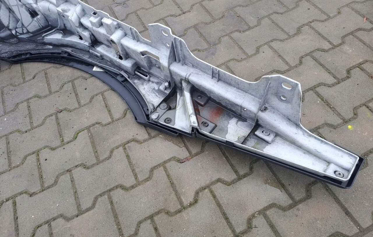 Renault STOPNICA GÓRNA STOPIEŃ PRAWY RENAULT GAMA T RANGE - Asteraud - Veoauto: pilt 3 Renault STOPNICA GÓRNA STOPIEŃ PRAWY RENAULT GAMA T RANGE - Asteraud - Veoauto: pilt 3