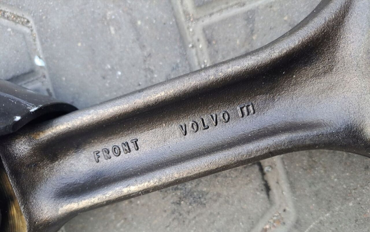 Renault Z KORBOWODEM GAMA T DTI 13 VOLVO FH 4 D13K - Kolvid/ Rõngad/ Puksid - Veoauto: pilt 3 Renault Z KORBOWODEM GAMA T DTI 13 VOLVO FH 4 D13K - Kolvid/ Rõngad/ Puksid - Veoauto: pilt 3