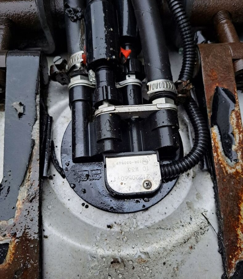 SMOK AD BLUE 1 Volvo FH FM 13 FMX RENAULT DXI LOW DECK MEGA - Väljalaskesüsteem - Veoauto: pilt 1 SMOK AD BLUE 1 Volvo FH FM 13 FMX RENAULT DXI LOW DECK MEGA - Väljalaskesüsteem - Veoauto: pilt 1