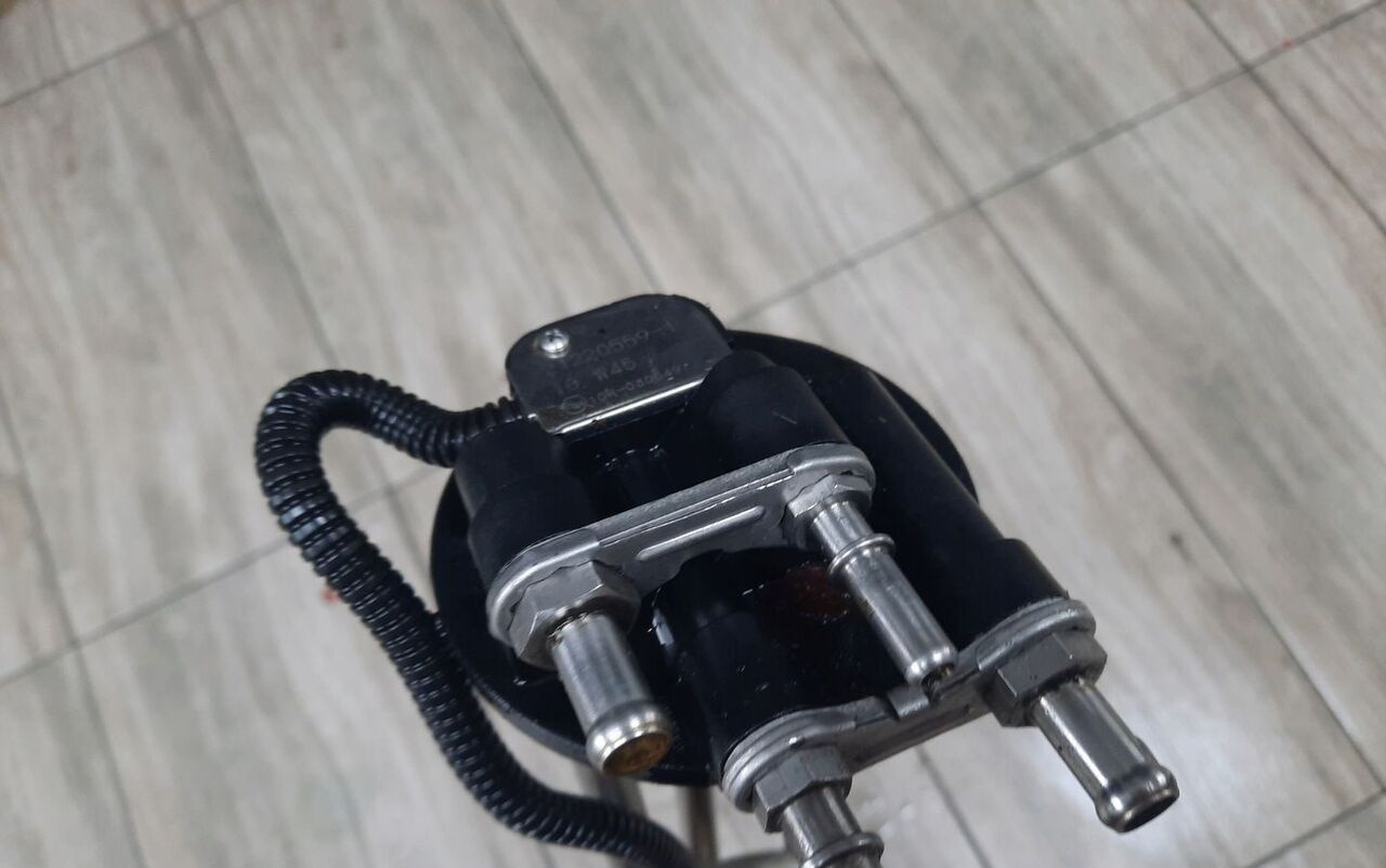 SMOK ADBLUE AD BLUE 1 Volvo FH FMX RENAULT DXI - Väljalaskesüsteem - Veoauto: pilt 2 SMOK ADBLUE AD BLUE 1 Volvo FH FMX RENAULT DXI - Väljalaskesüsteem - Veoauto: pilt 2