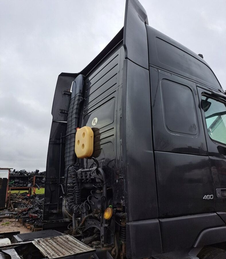 SPOILERY OWIEWKI KABINY KOMPLET VOLVO FH 12 13 XL - Aerodünaamika/ Spoiler - Veoauto: pilt 1 SPOILERY OWIEWKI KABINY KOMPLET VOLVO FH 12 13 XL - Aerodünaamika/ Spoiler - Veoauto: pilt 1