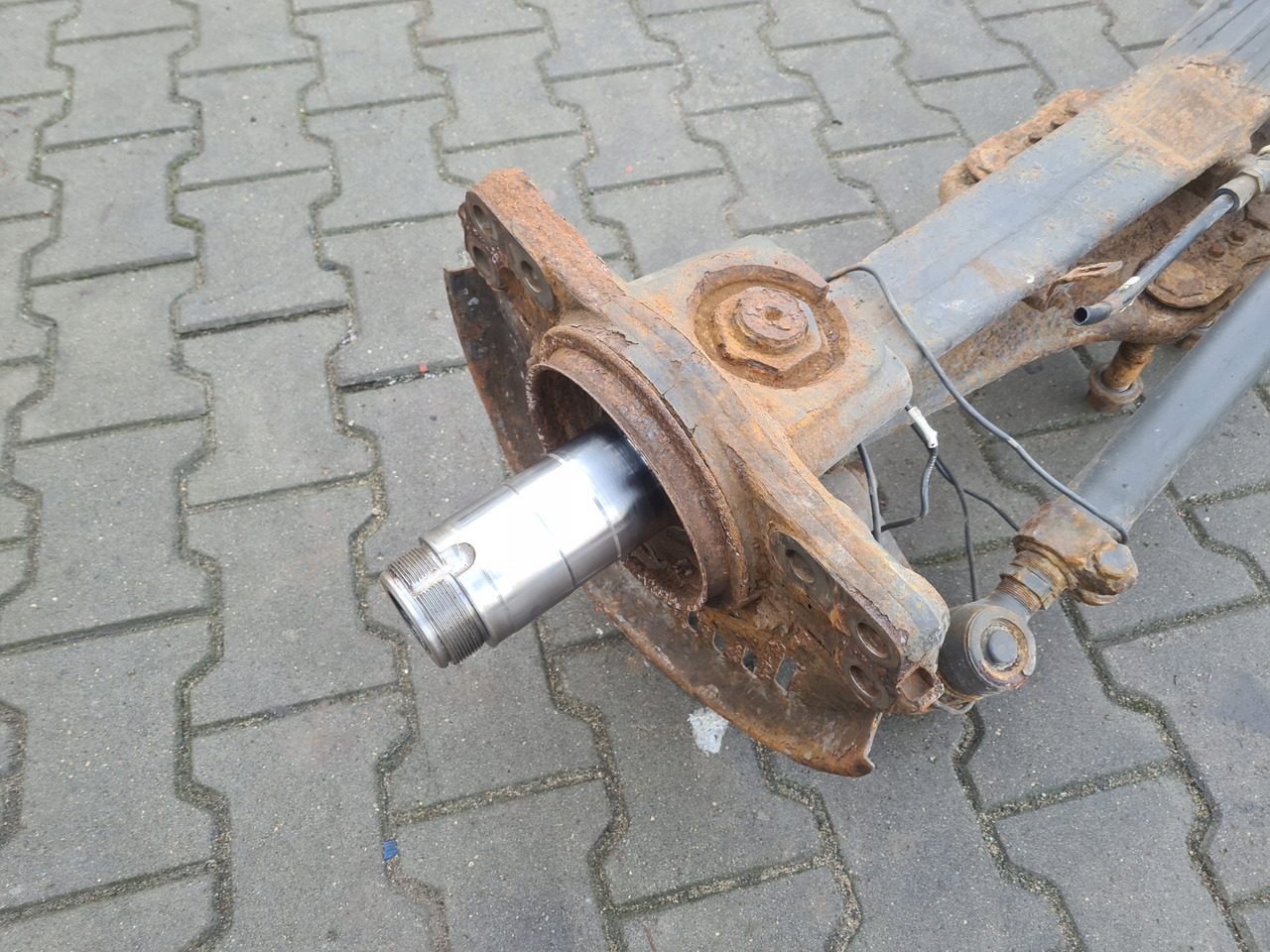 VOLVO BELKA OŚ TYŁ TYLNA WLECZONA ZWROTNICE FI 78 VOLVO FH 4 FM 4 FH 16 FH 5 FM 5 - Tagatelg - Veoauto: pilt 3 VOLVO BELKA OŚ TYŁ TYLNA WLECZONA ZWROTNICE FI 78 VOLVO FH 4 FM 4 FH 16 FH 5 FM 5 - Tagatelg - Veoauto: pilt 3