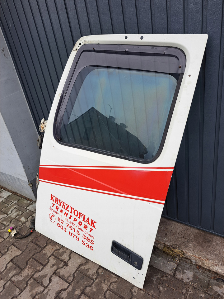 VOLVO DRZWI KOMPLETNE LEWE VOLVO FH 13 LIFT - Uks ja varuosad - Veoauto: pilt 4 VOLVO DRZWI KOMPLETNE LEWE VOLVO FH 13 LIFT - Uks ja varuosad - Veoauto: pilt 4