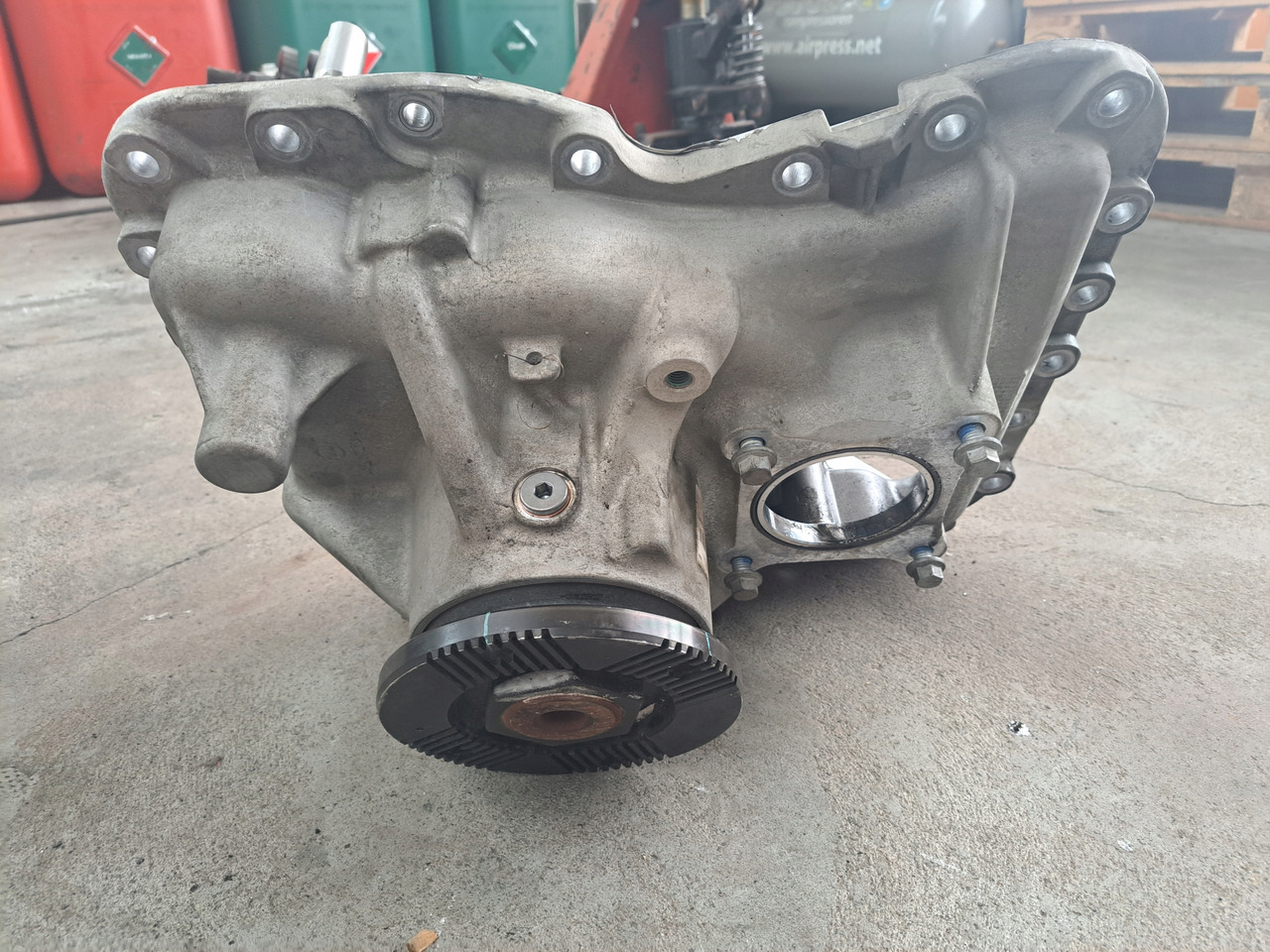 VOLVO OBUDOWA TYŁ REDUKTOR SKRZYNI I-SHIFT AUTOMAT AT 2612 TRAG-G VOLVO FH 4 FH 5 RENAULT GAMA T - Käigukast ja varuosad - Veoauto: pilt 5 VOLVO OBUDOWA TYŁ REDUKTOR SKRZYNI I-SHIFT AUTOMAT AT 2612 TRAG-G VOLVO FH 4 FH 5 RENAULT GAMA T - Käigukast ja varuosad - Veoauto: pilt 5